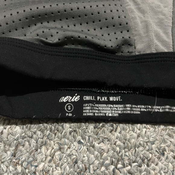 Sports bra size S - Picture 4 of 4